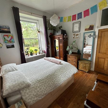 Quirky Apartment In Leith Edimburgo Esterno foto